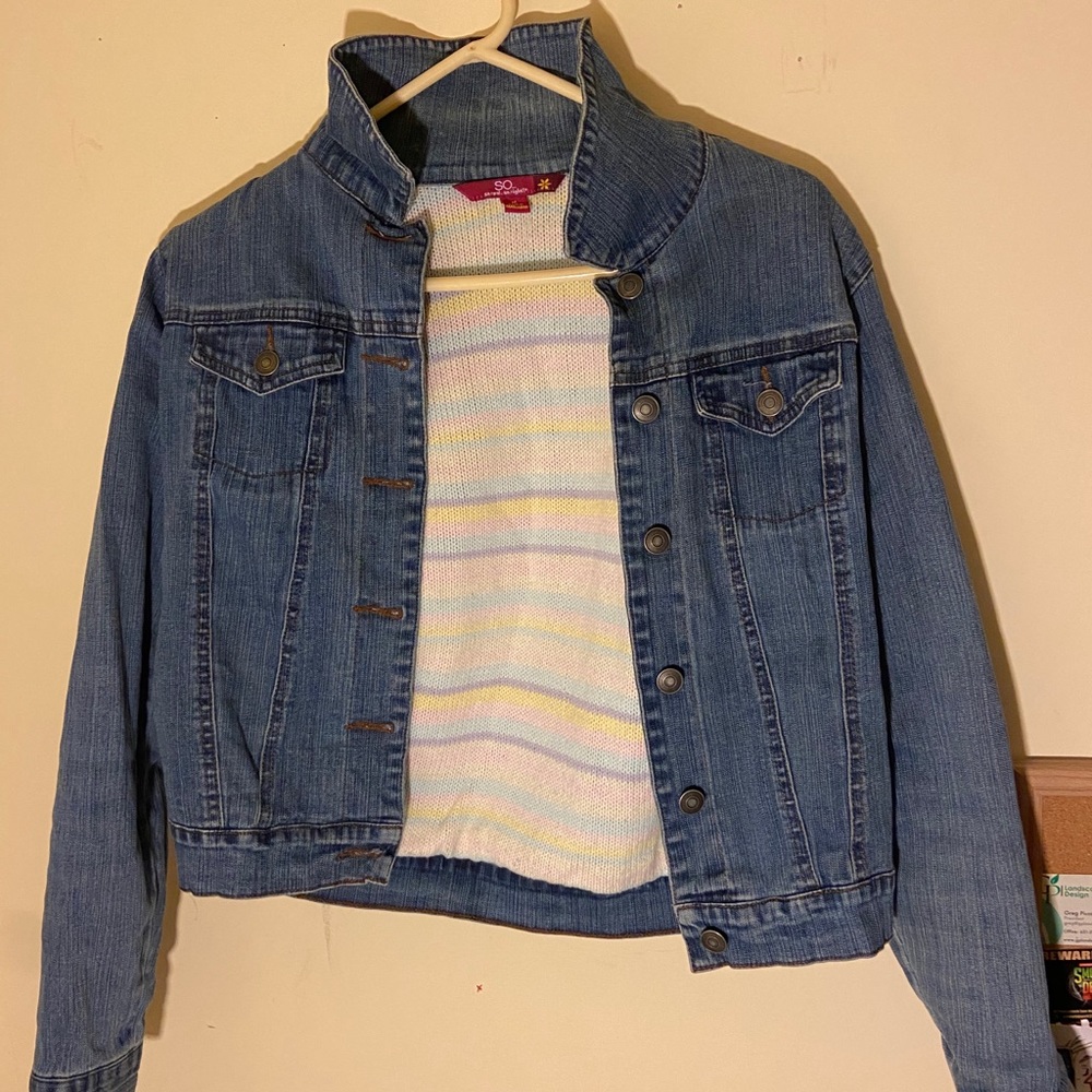 Super cute SO jacket with colorful inside . 🌸💕 *